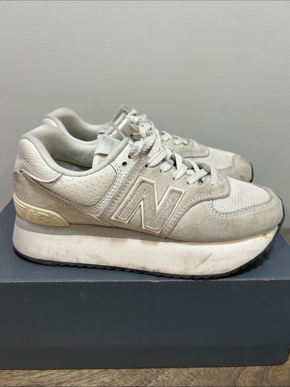New Balance 574 Sneakers - Picture 5 of 8